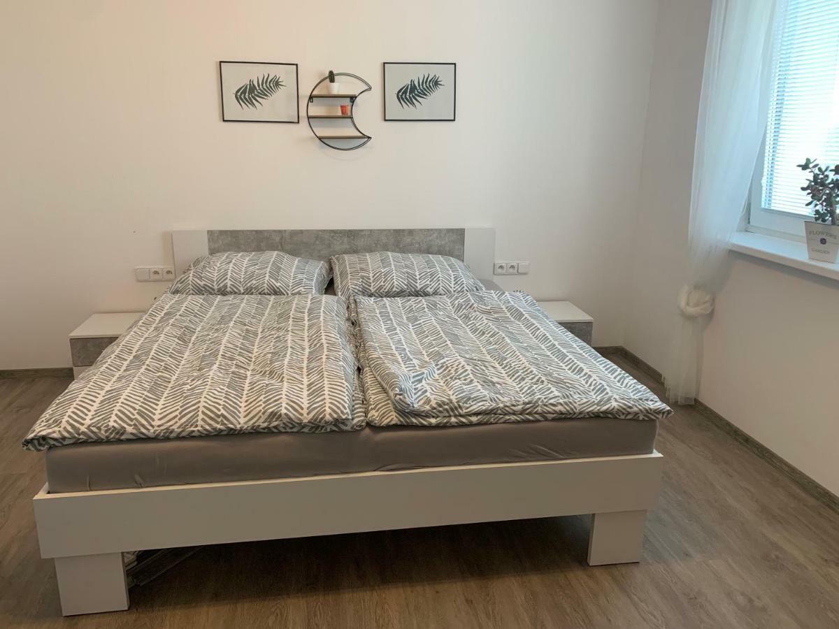 Tolarova Apartmán Pardubice Exterior foto
